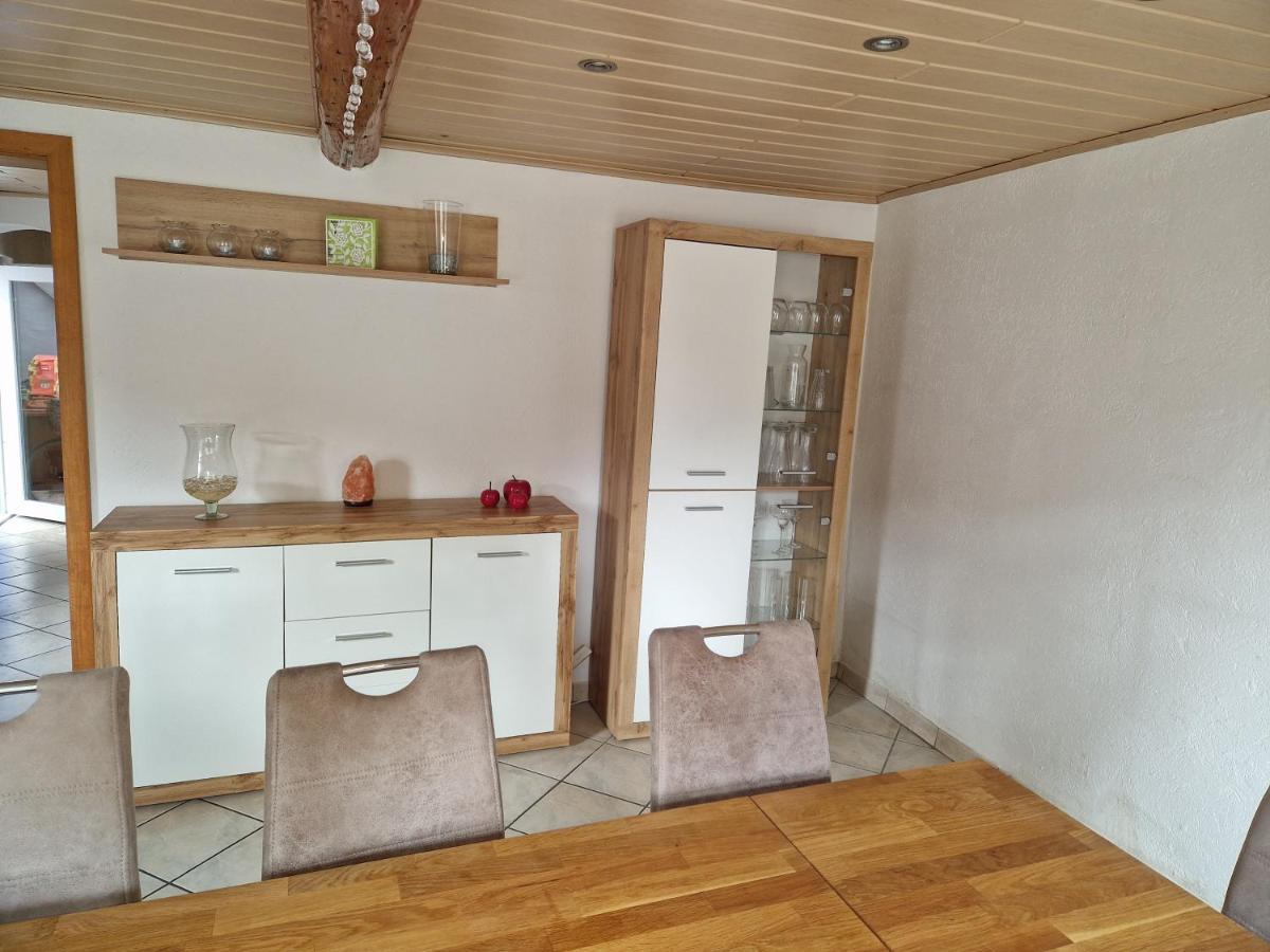 Ferienwohnung Blumenshein Bei Speyer Karlsruhe Familienfreundlich 5 Pers Zeiskam Exterior foto